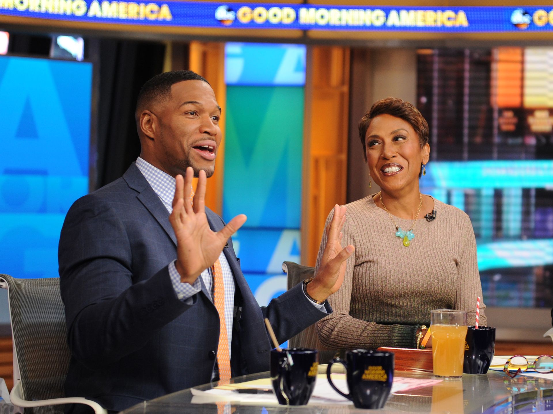 GMA's Robin Roberts is left unimpressed with co-star Michael Strahan during live show | HELLO!