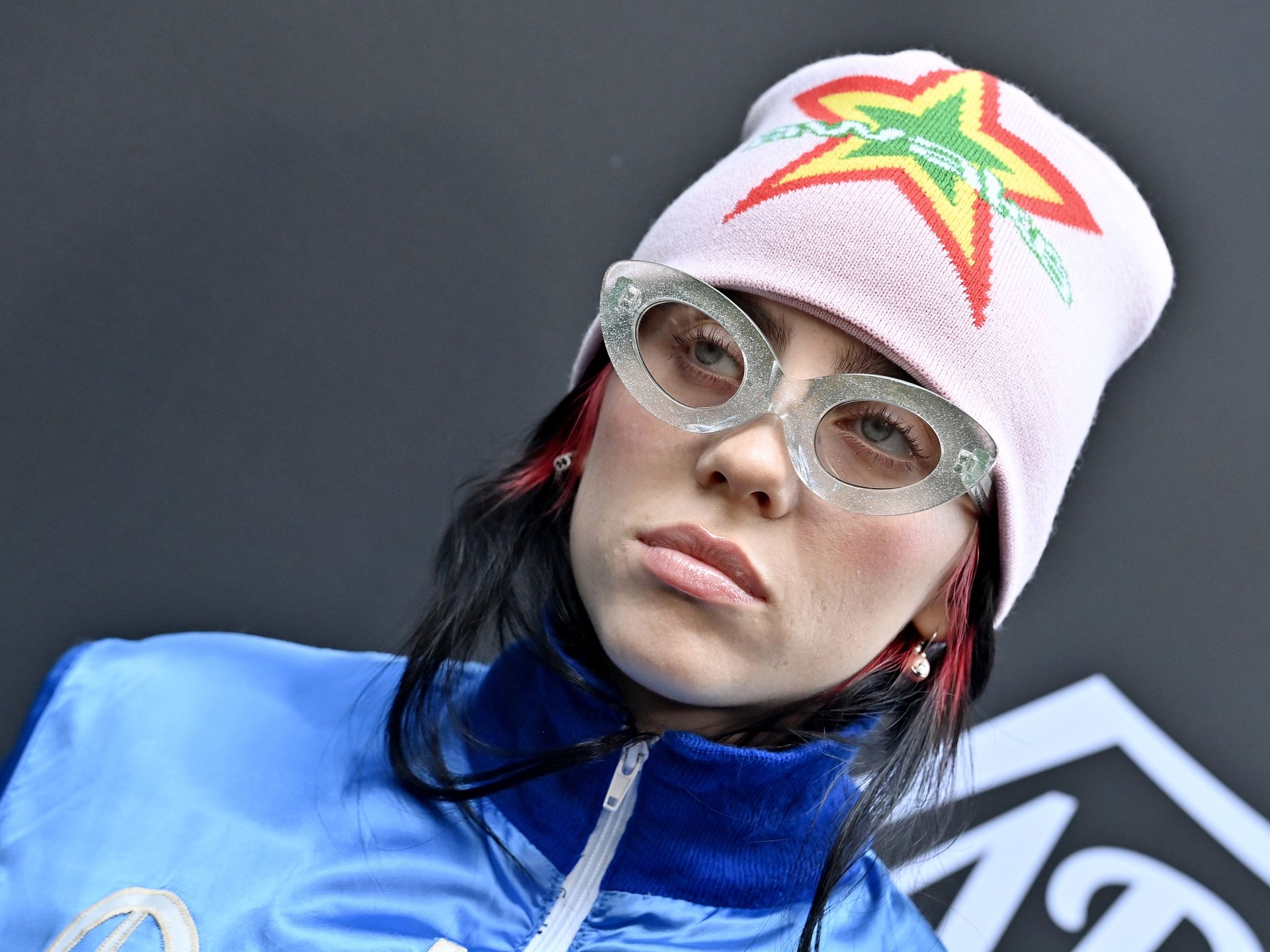 Billie Eilish着用 AWAKE NY starlogo ビーニー Billie Eilish着用 AWAKE NY starlogo ビーニー Billie Eilish