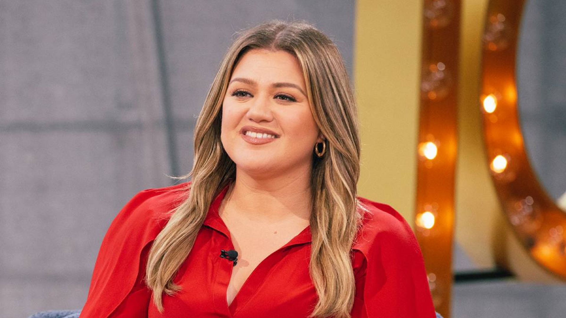 Kelly Clarkson fans send support as show sees shake-up due to her health | HELLO!