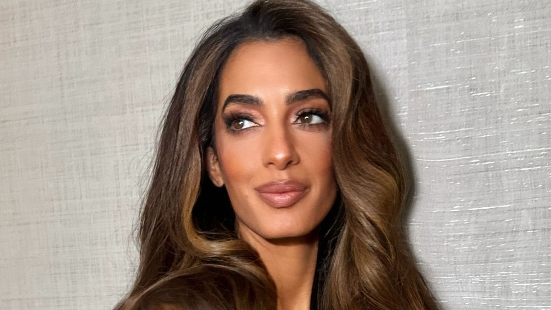 Amal Clooney hair and makeup Charlotte Tilbury