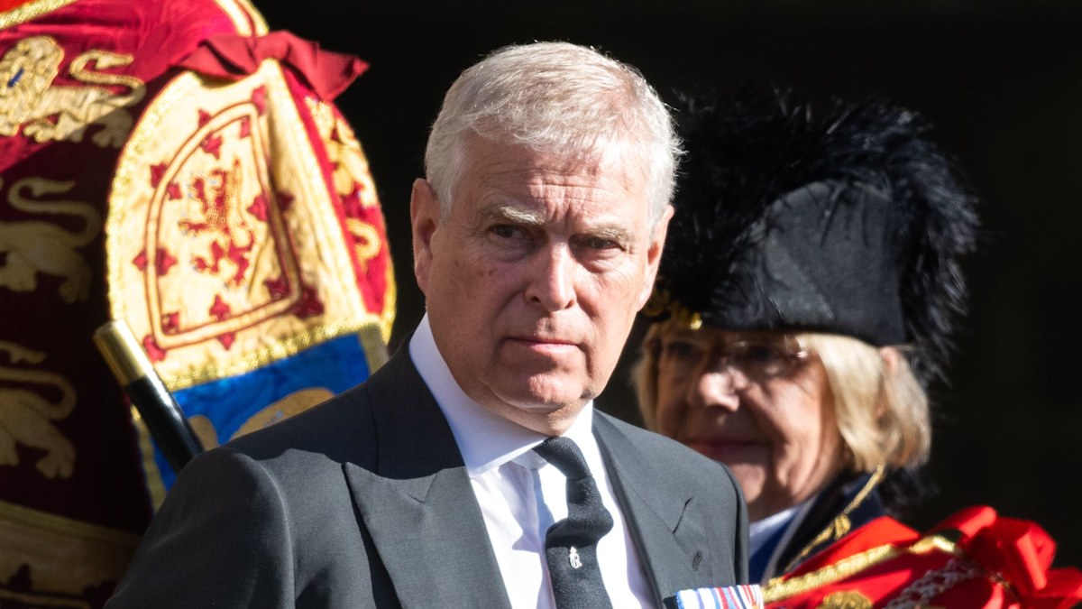 Prince Andrew 'requested Met bodyguard to investigate Virginia Giuffre' - report