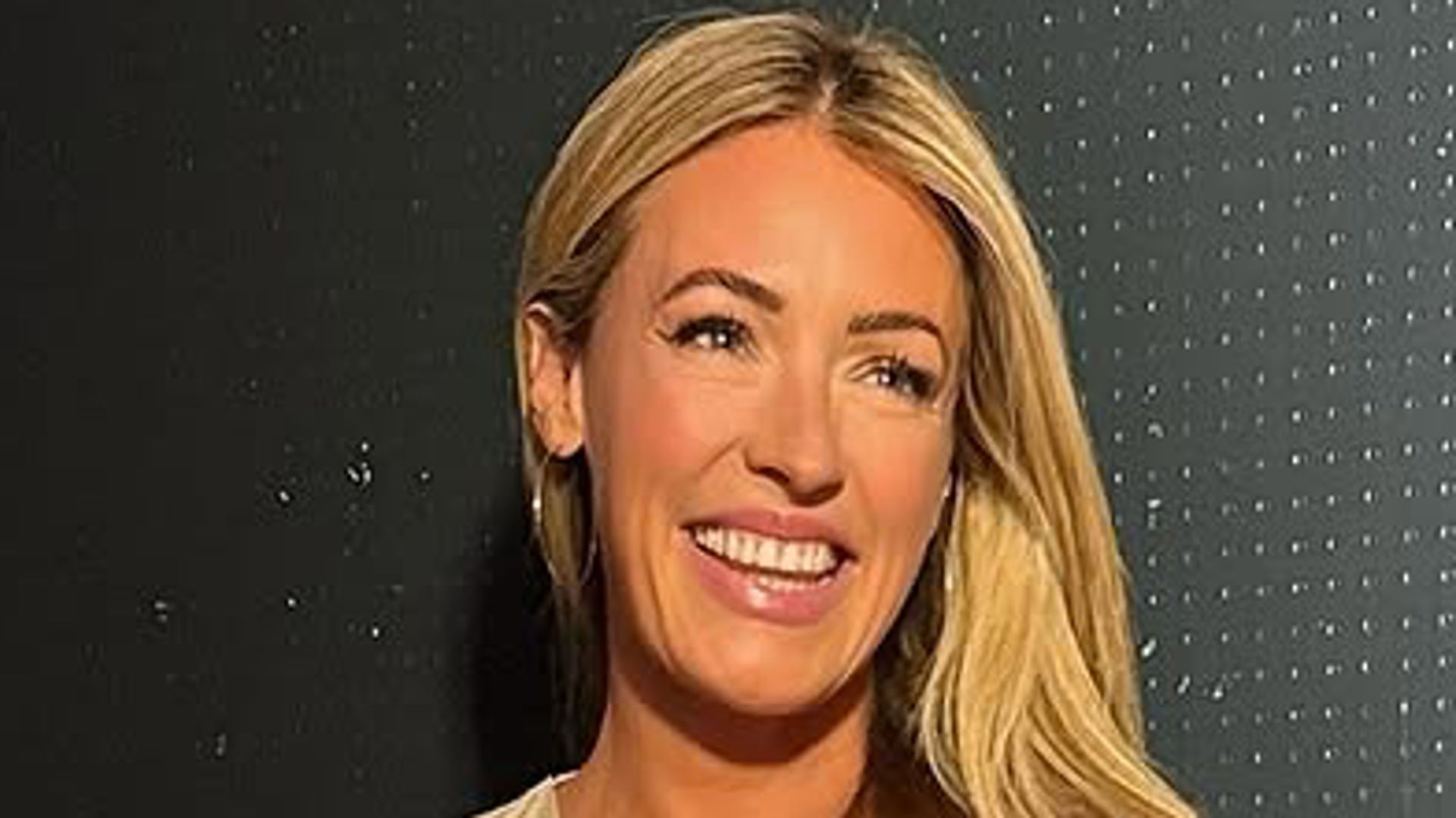 Cat Deeley backstage