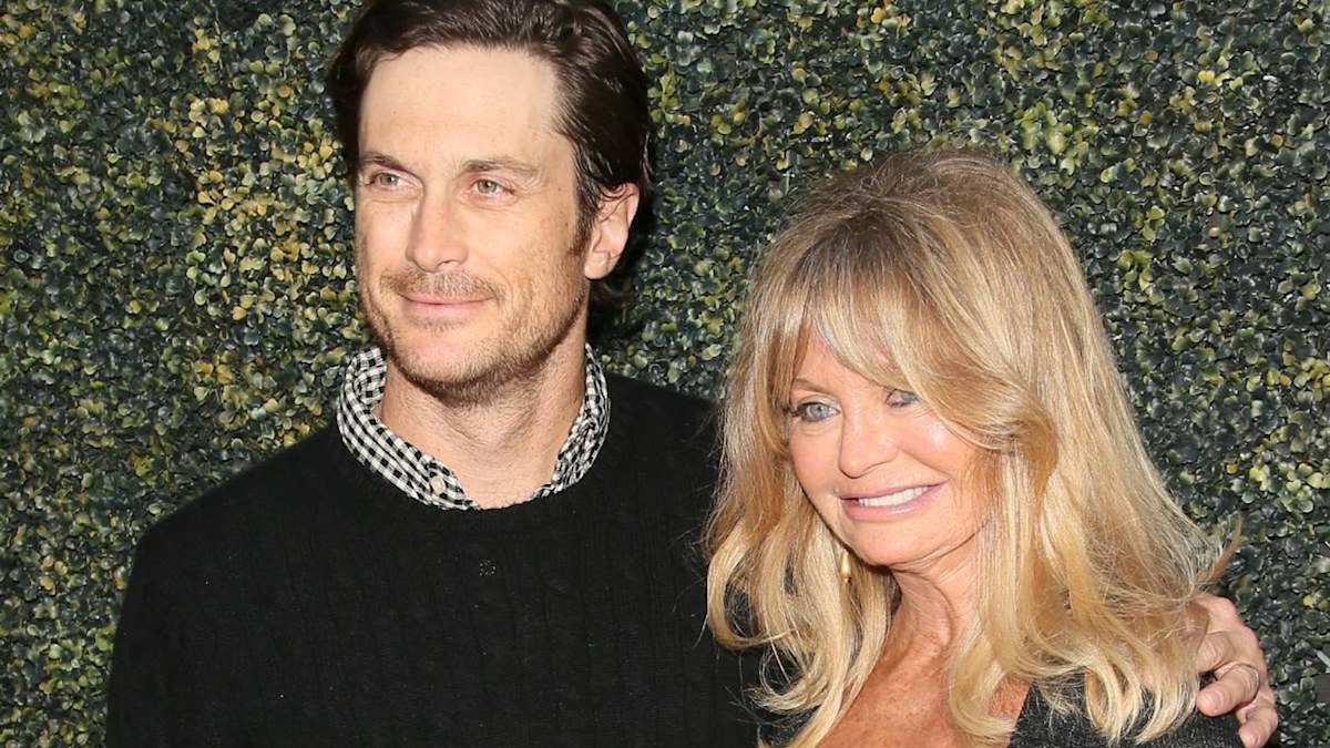 Goldie Hawn reacts in shock to son Oliver Hudson crying in new video about  his family | HELLO!