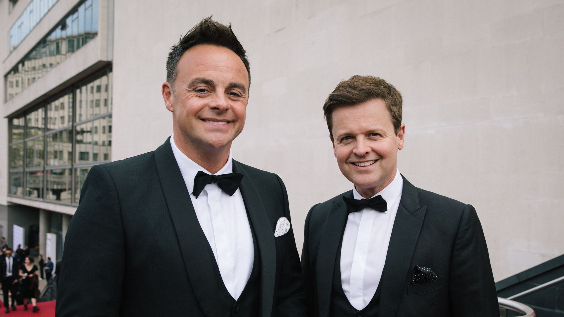 Ant McPartlin's pristine living room at ÂŁ6m London home with shrine to  Declan Donnelly | HELLO!