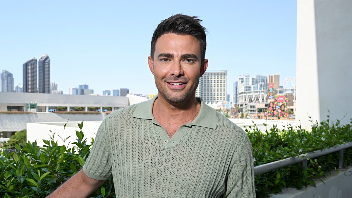 Hallmark’s Finding Mr. Christmas cast: meet the season 2 contestants, judges, and host Hallmark’s Finding Mr. Christmas cast: meet the season 2 contestants, judges, and host