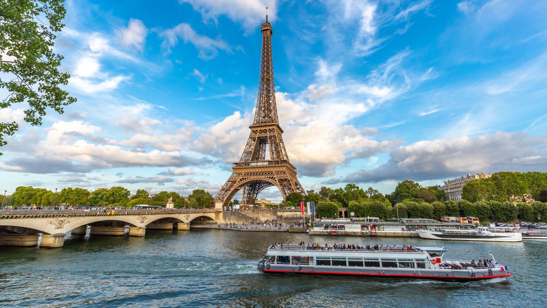 Eiffel Tower in the morning