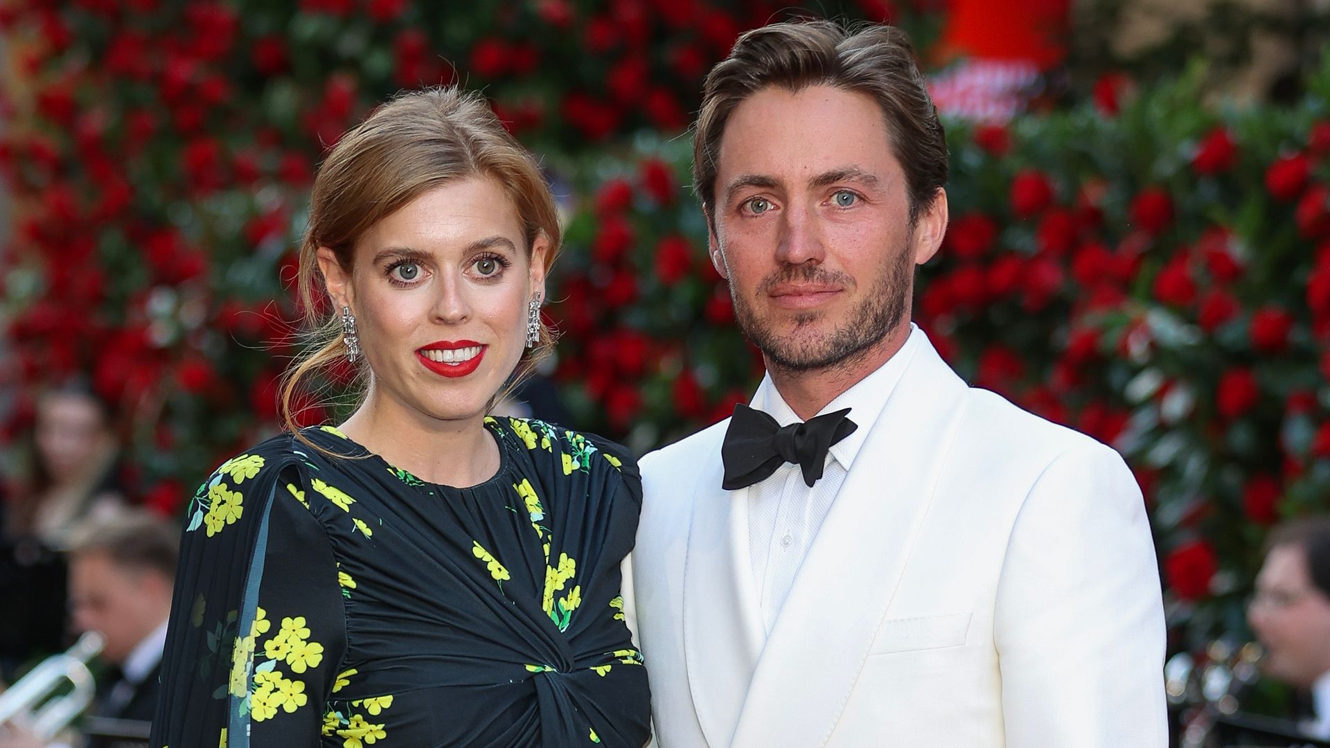 Princess Beatrice kissed by husband Edoardo Mapelli Mozzi in rare moment of  PDA | HELLO!