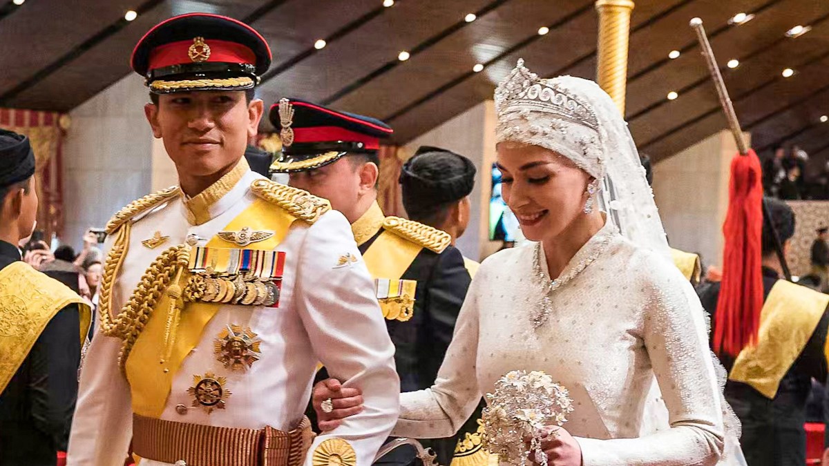 Brunei's Prince Mateen and Princess Anisha Rosnah announce they're expecting first baby