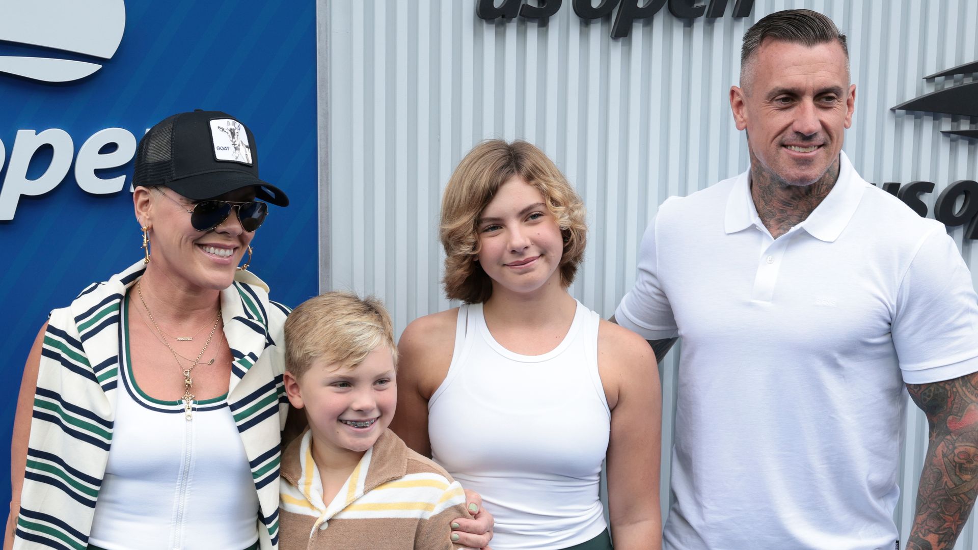 Marido de Pink Impressiona Fãs com Foto da Filha Willow em 'Fuga Épica de Fim de Semana'