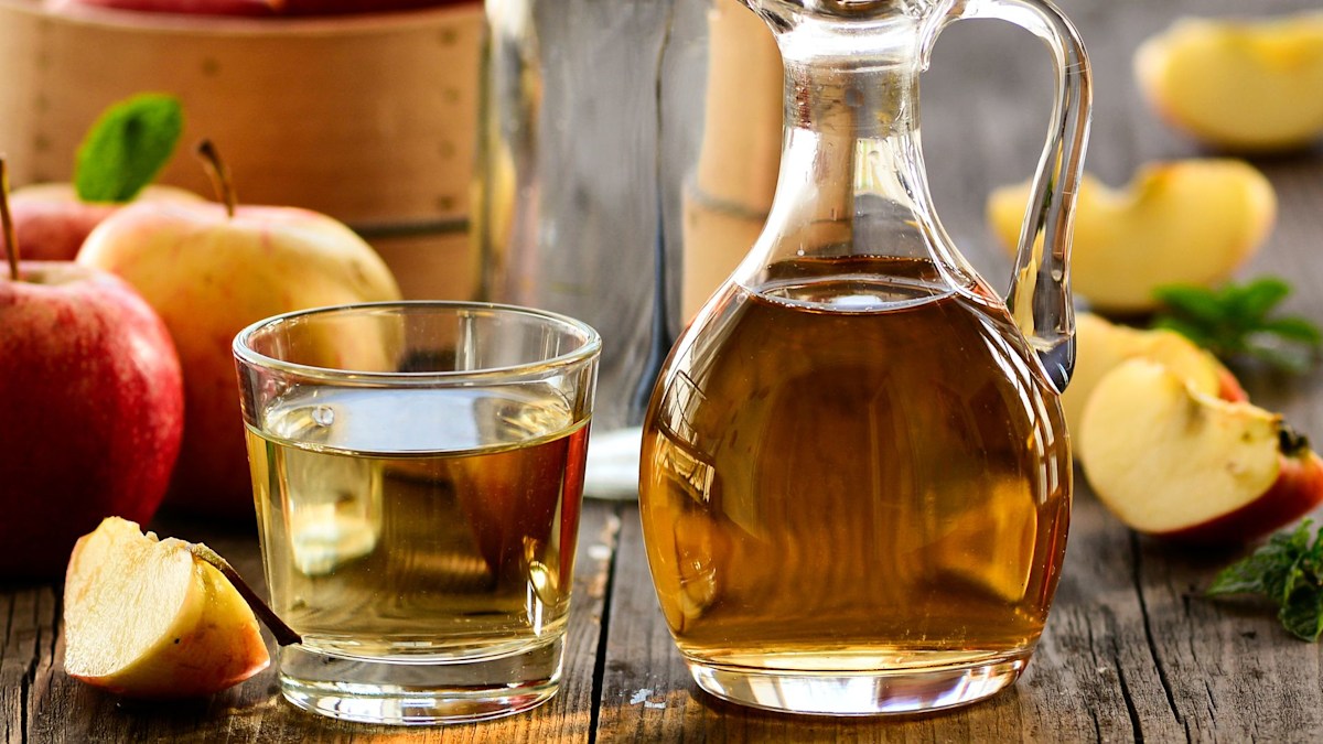 Can apple cider vinegar really help you lose weight? A nutritionist weighs in