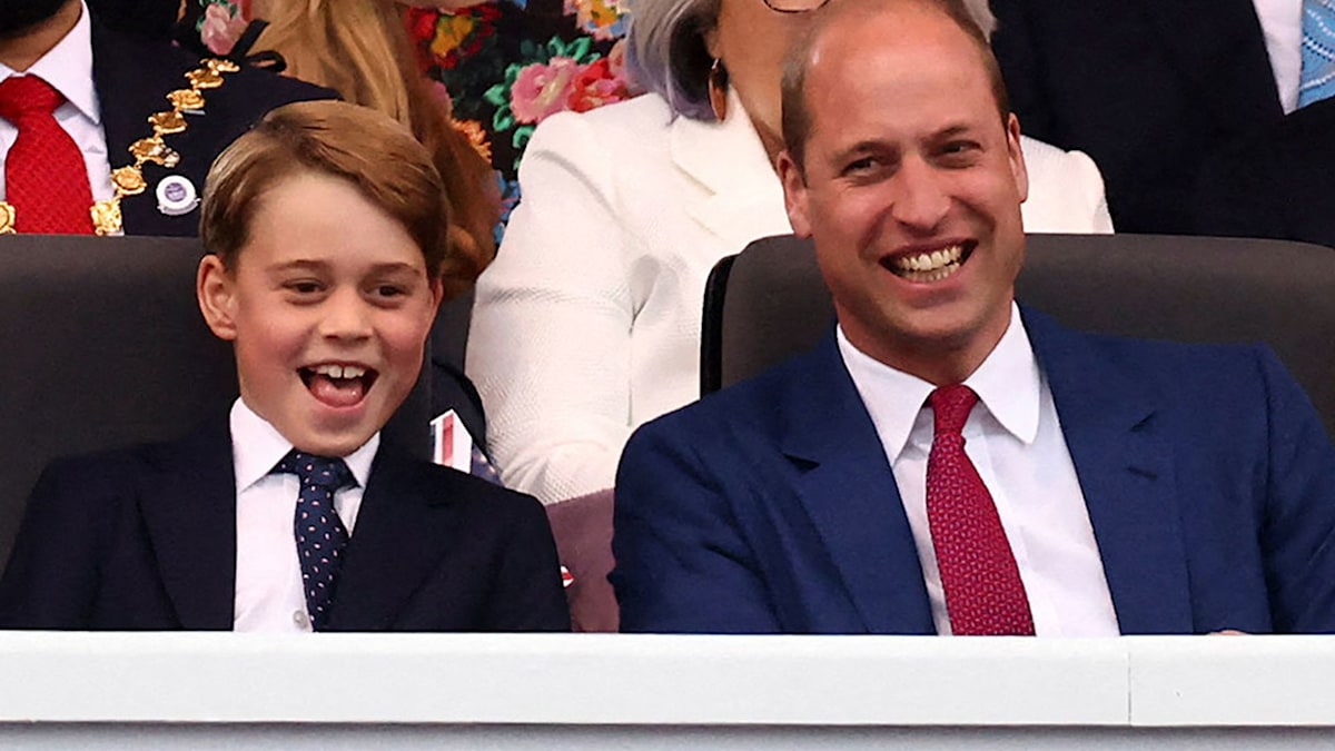 Prince George duets with Prince William at Party at the palace: WATCH |  HELLO!