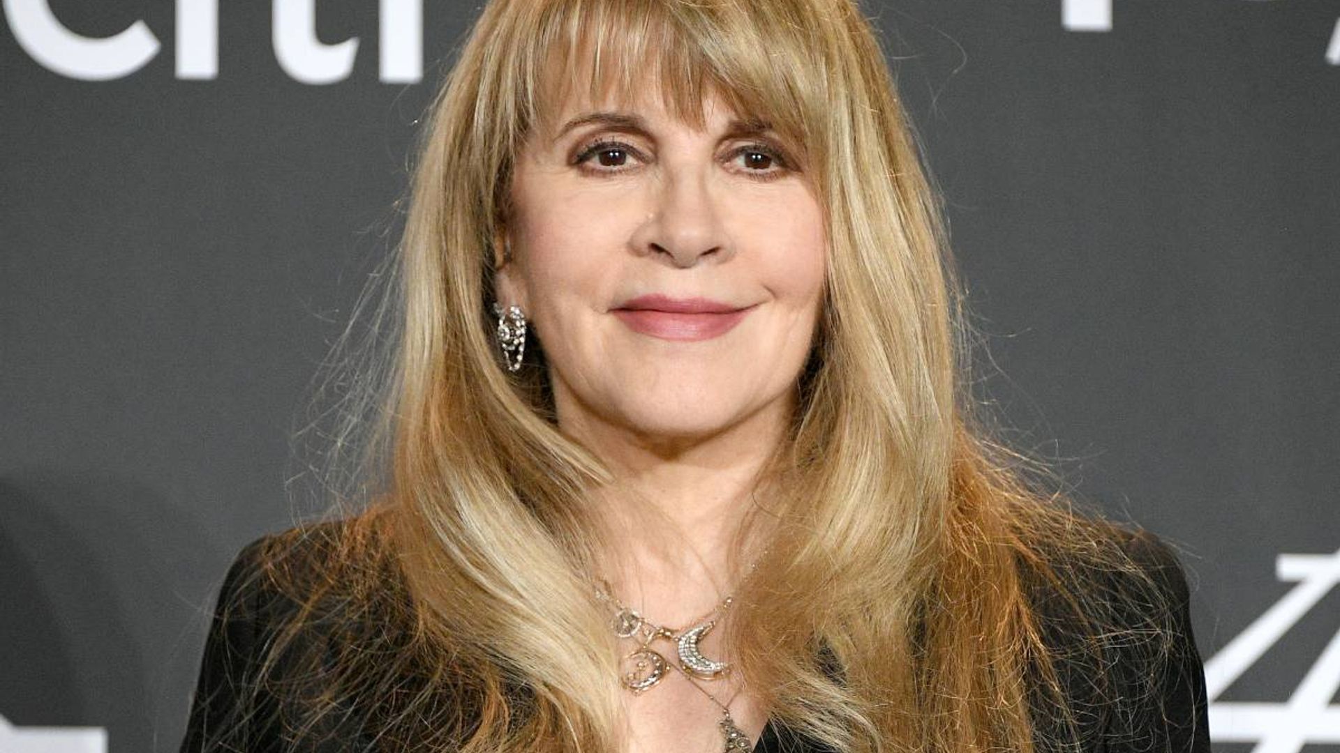 Stevie Nicks, 73, reflects on health concerns as she shares bad news – sparks fan reaction | HELLO!