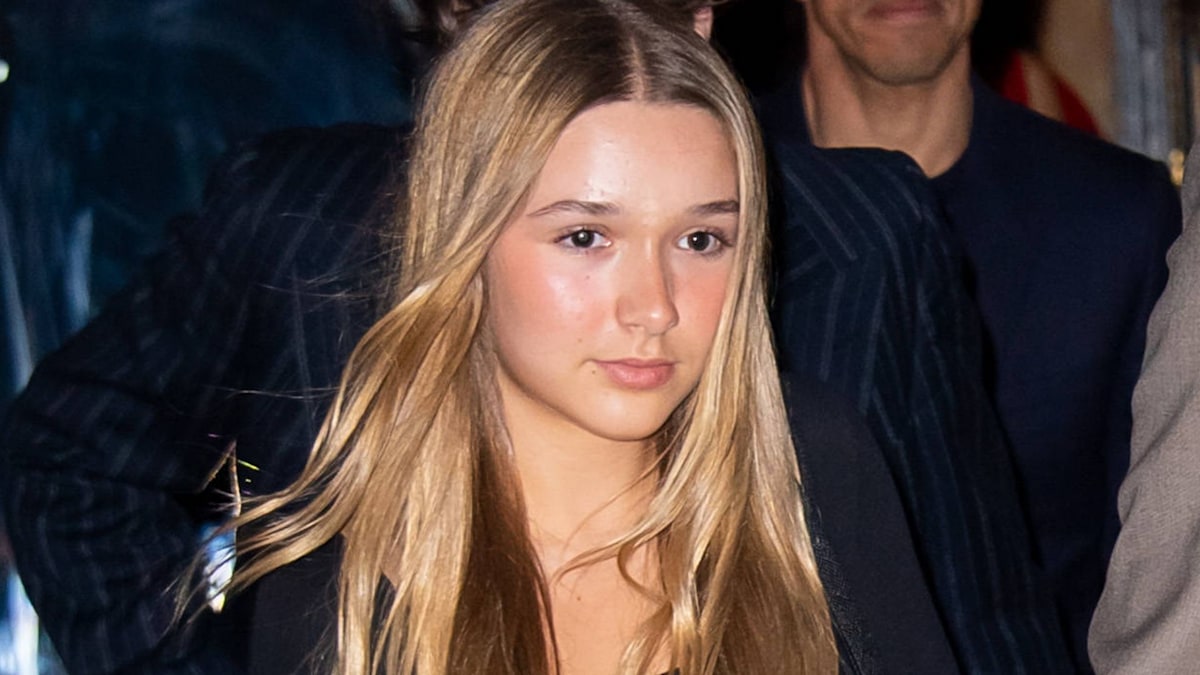 Harper Beckham’s Halloween costume is the definition of chic Harper Beckham’s Halloween costume is the definition of chic