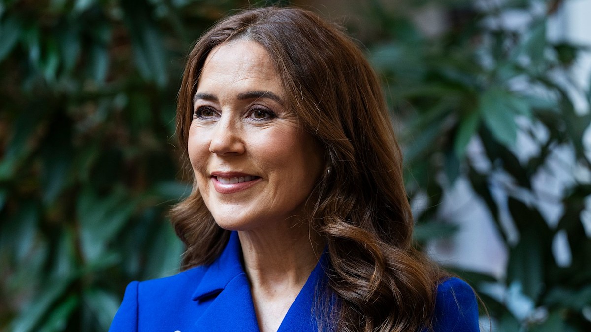 Queen Mary is a 'breath of fresh air' in waist-cinching jumpsuit and it-girl Bottega bag