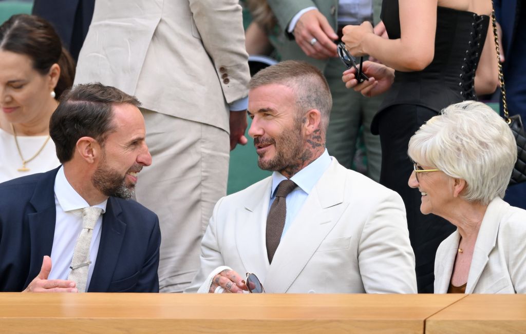 David Beckham dan Sandra Beckham Berbicara dengan Gareth Southgate di Royal Box di Wimbledon