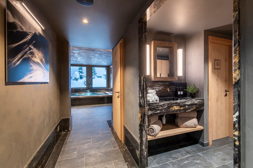 Luxurious spa to unwind from a day on the hill