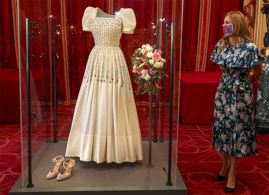 beatrice wedding dress reunion