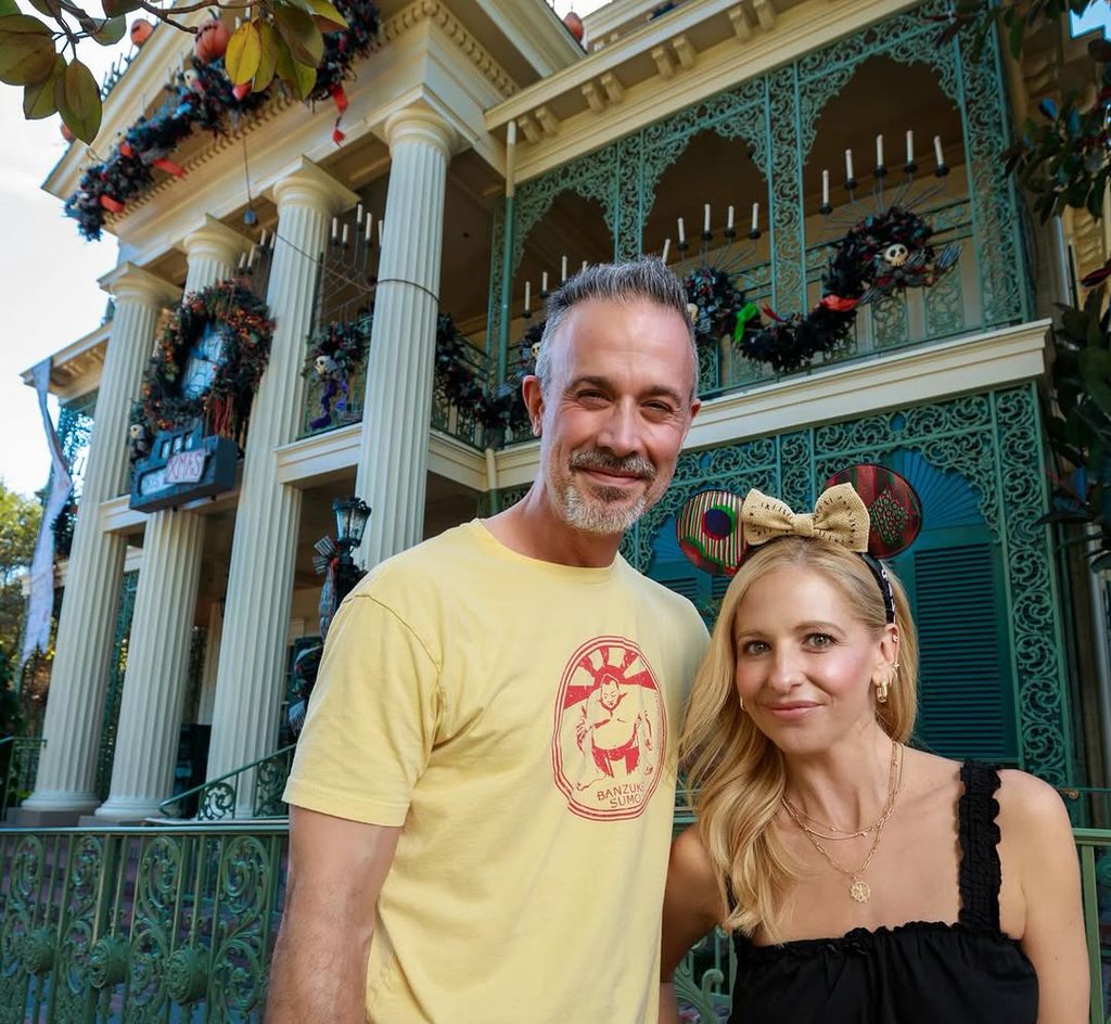 Sarah Michelle Gellar and Freddie Prinze Jr