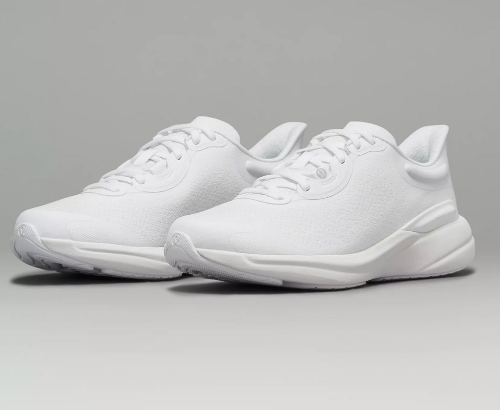 Lululemon charge2 trainers