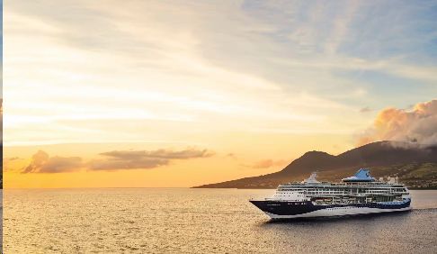 Cruise ship