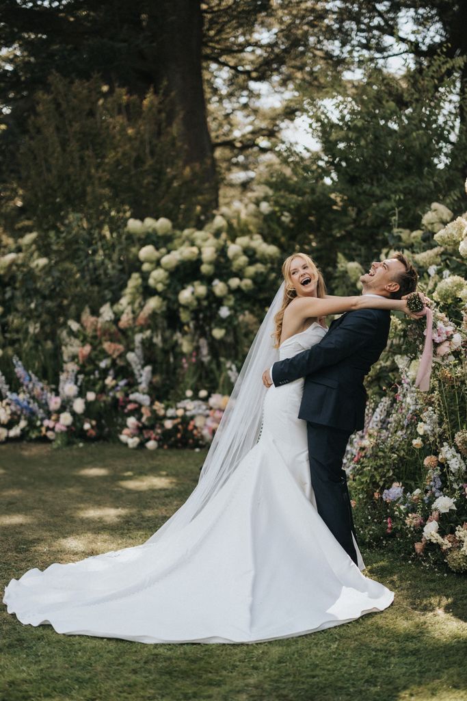 bride and groomn