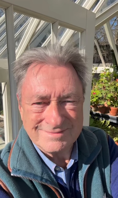 Alan Titchmarsh selfie video in his conservatory