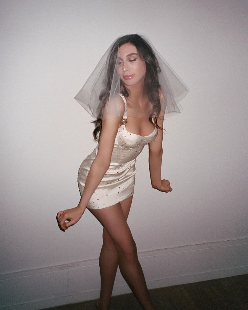Jessie Light, fiancee of Jon Bon Jovi's son Jessie in wedding attire