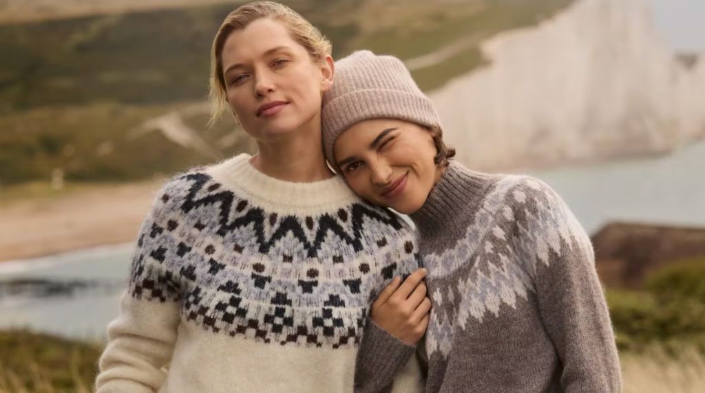 The White Company mendukung tren pakaian rajut Fair Isle