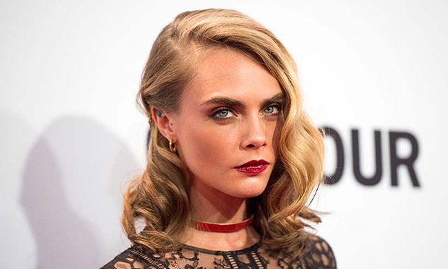 3 Cara Delevingne