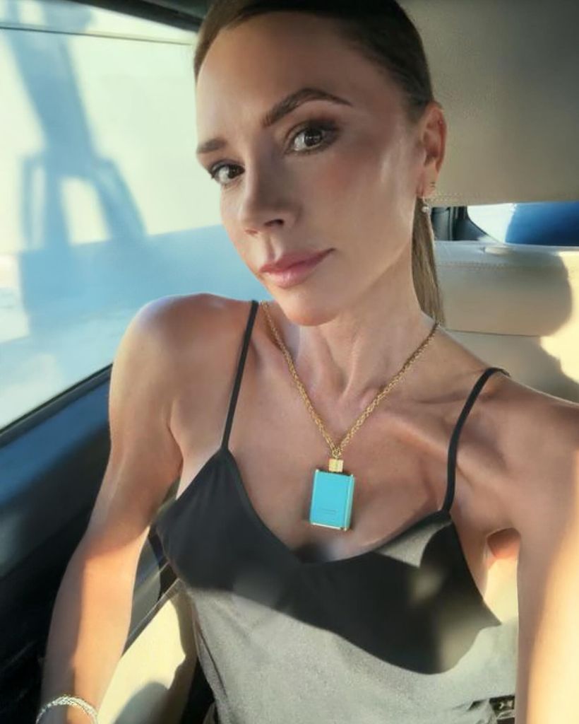 Victoria beckham selfie wearing black dress