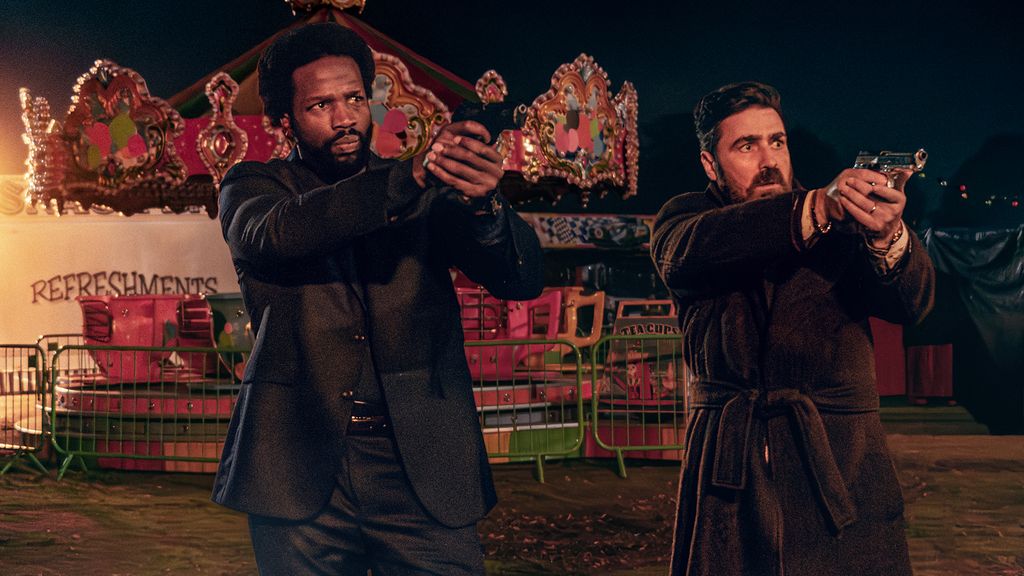 Ṣọpẹ́ Dìrísù as Elliot Carter in gangs of London season three