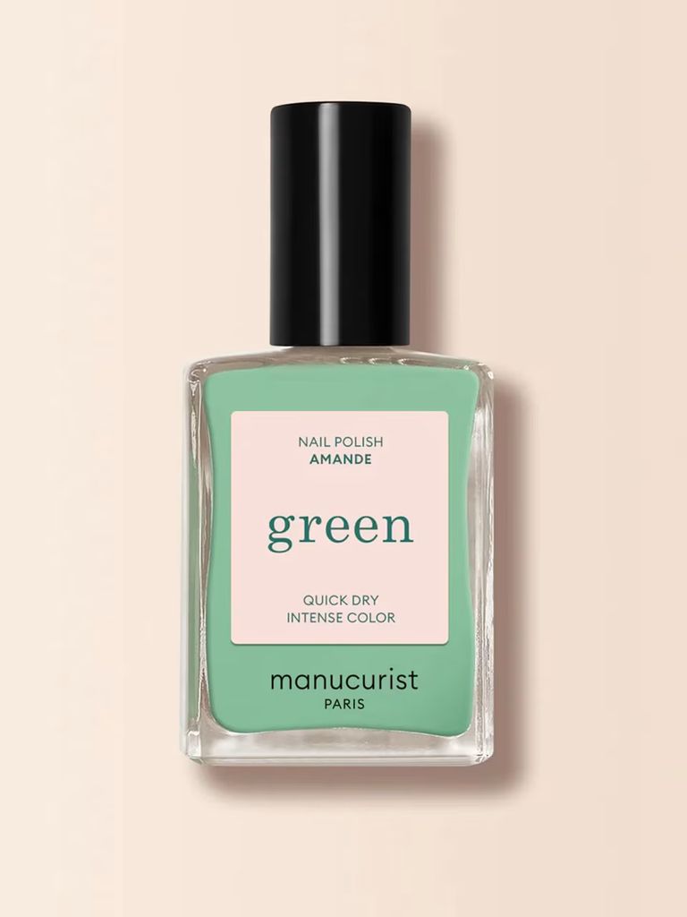 Manucurist nail polish in Amande 