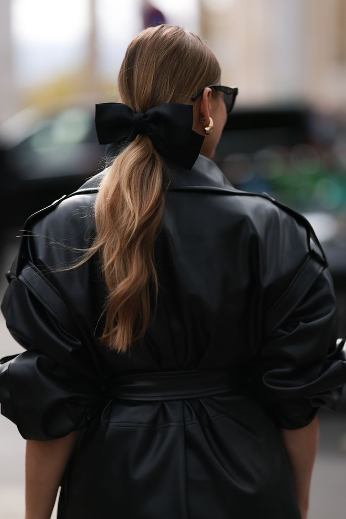 ponytail with a bow