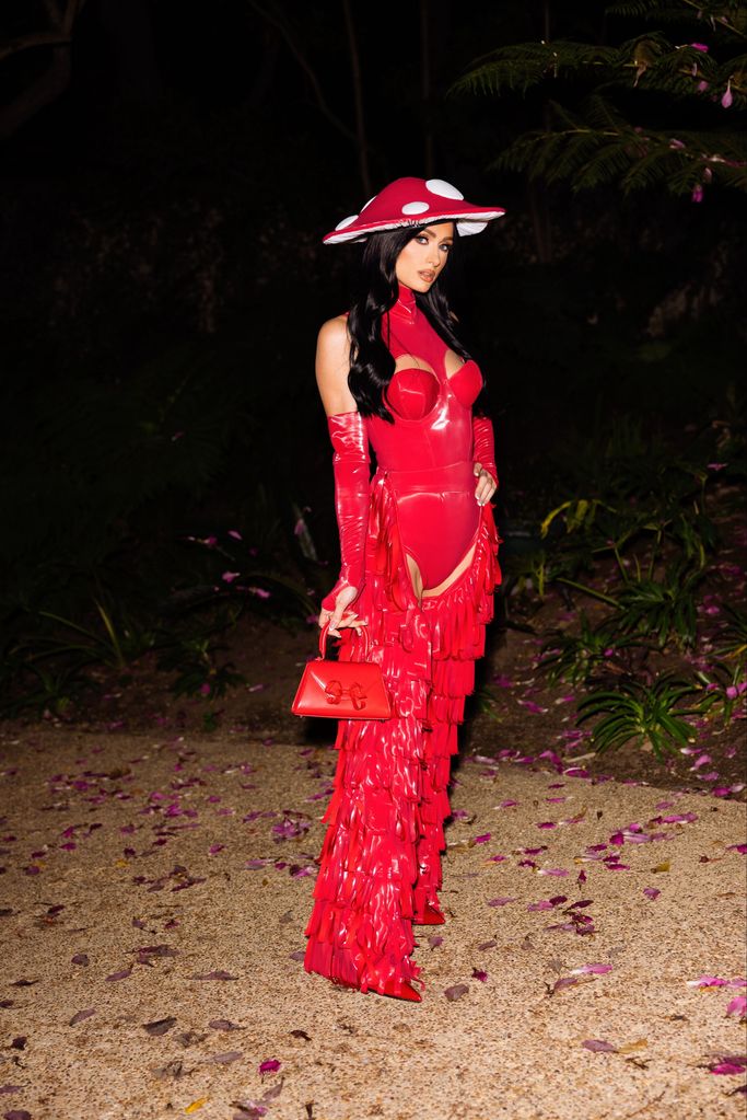Paris Hilton dressed as Katy Perry / a mushroom for Halloween