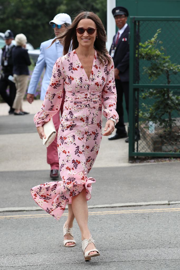   Pippa Middleton menghadiri Hari Terakhir Putra di Kejuaraan Tenis Wimbledon 2019 di All England Lawn Tennis and Croquet Club pada 14 Juli 2019 di London, Inggris. 