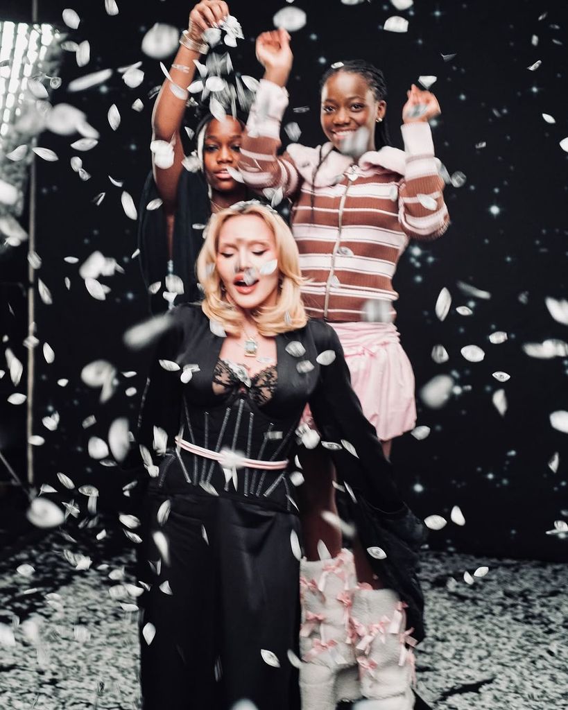 Estere and Stella joined their mom for the photoshoot