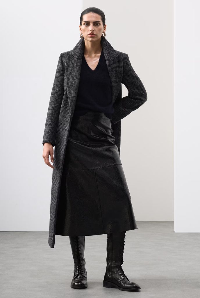 Rok midi a-line bertekstur paten kulit m & s