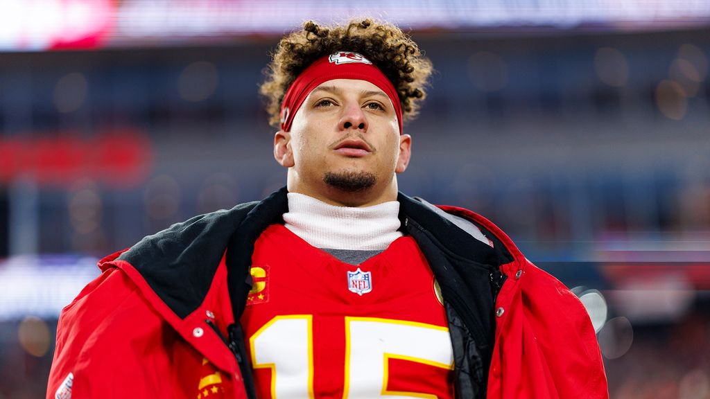 patrick mahomes on the field