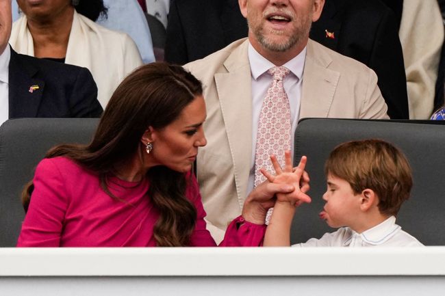 Prince Louis' cheekiest moments of 2022 that got everyone talking | HELLO!