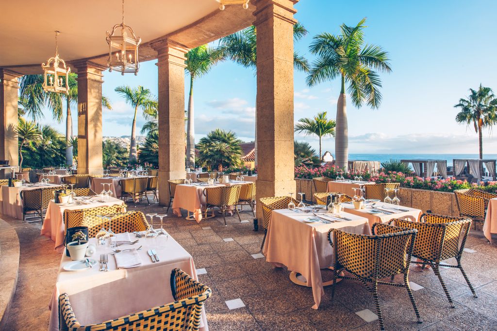 The restaurant at El Mirador