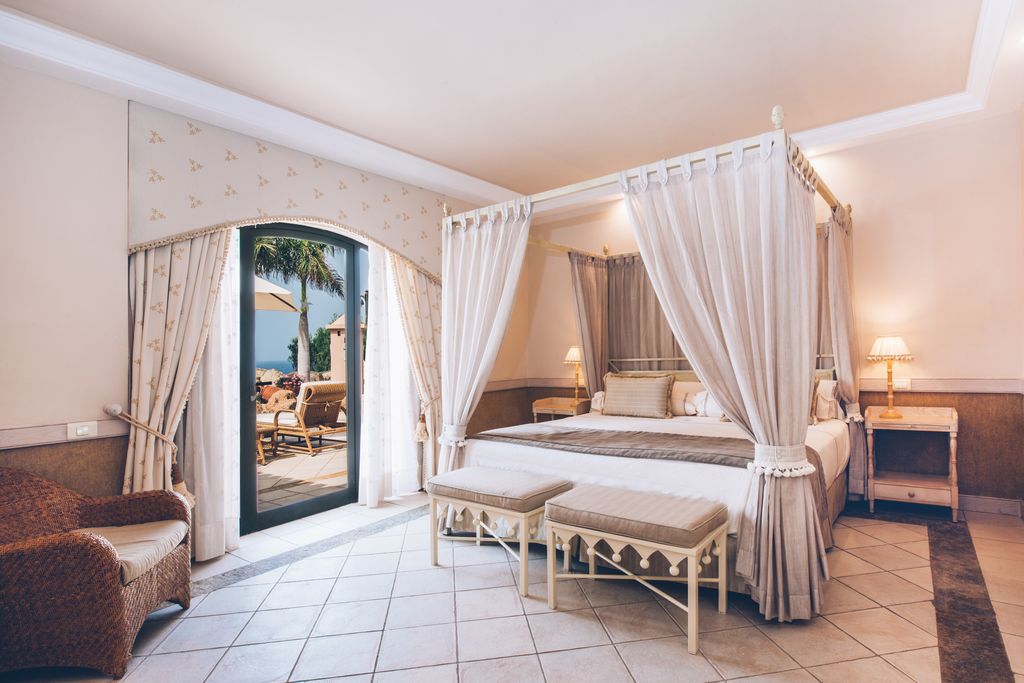 The suites at El Mirador