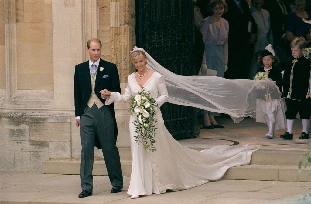 WINDSOR, UNITED KINGDOM - JUNE 19: Prince Edward And Sophie Rhys-jones On The Day Of Their Wedding. (Photo by Tim Graham Photo Library via Getty Images)