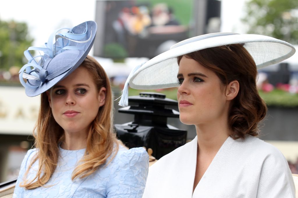 Princess Beatrice and Princess Eugenie in carriage
