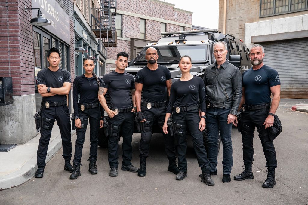 David Lim as Victor Tan, Annie Ilonzeh as Devin Gamble, Niko Pepaj as Miguel Alfaro, Shemar Moore as Daniel Harrelson, Anna Enger Ritch as Zoe Powell, Patrick St. Esprit Commander Robert Hicks and Jay Harrington as David Kay in SWAT series finale