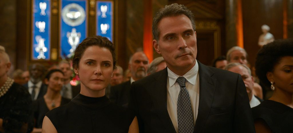 Keri Russell and Rufus Sewell in The Diplomat on Netflix