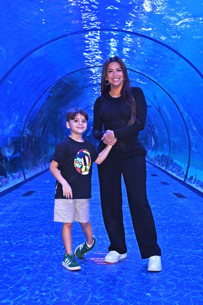 Eva Longoria (R) and son Santiago Enrique Bastà at the aquarium
