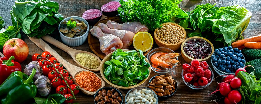 A healthy wholefood diet can support symptoms of PCOS