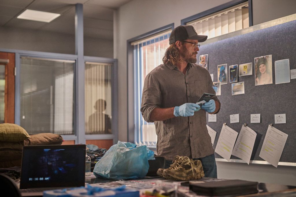 Are you watching Black Snow?