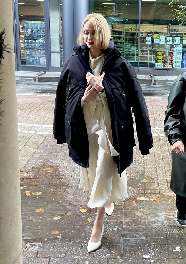 angelina jolie blonde bob london