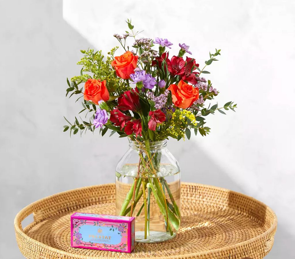 Bloom & Wild graduation flowers